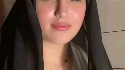 شيخ مع فتاة 