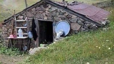 قصة الست العجوز واليتيم