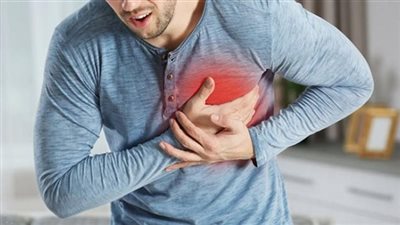 استشاري أمراض قلب يكشف عن علامة في الأذن تدل على الإصابة بأمراض القلب وقد تتنبأ بالنوبة القلبية