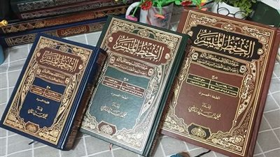 آياتان في القرآن تساوي قيام الليل  والتهجد وتحميك من الشـيطان والجاثوم و كل شړ  ؟