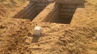قصة وأنا في المسجد 