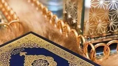 10نساء معلومات من الله عز وجل 
