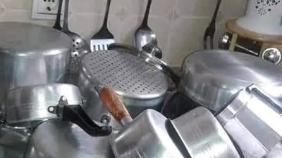 تنظيف الالمونيا