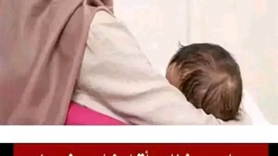 هل يجوز للمرأة إرضاع صغيرها أمام أخيها الشقيق؟