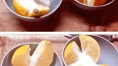 قطعي الليمون بهذه الطريقة وأضيفي الملح. 